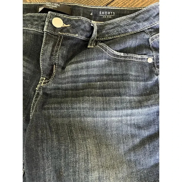 Simply Vera Wang Mid Rise Blue Denim Jean Shorts Women 4 Summer Neutral Bermuda - Picture 9 of 12